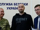 Ruský noviná Arkadij Babenko na tiskové konferenci piznal, e jeho vrada...