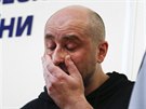 Ruský novinář Arkadij Babčenko na tiskové konferenci přiznal, že jeho vražda...