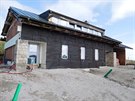Stavba Petrovy boudy v Krkono��ch na ja�e 2018.
