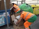 A 7 tisc tun odpadu ron odveze doklidov eta v Praze od kontejner....
