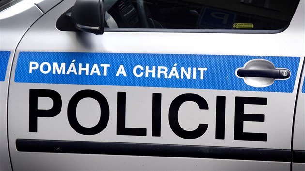 Cheb'de bir öğrenci okula silah almakla tehdit etti