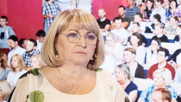 Rektorka a zakladatelka Vysoké školy finanční a správní Bohuslava Šenkýřová v diskusním pořadu Rozstřel. (30. května 2018)