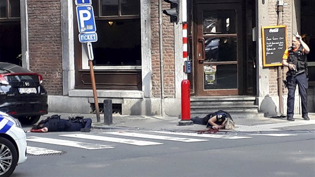 Msto inu v belgickm Lutychu, na zemi zstaly leet dv mrtv policistky.