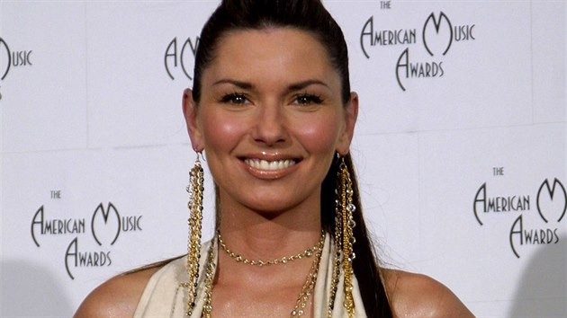 Shania Twain na American Music Awards (Los Angeles, 13. ledna 2003)