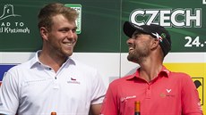 Filip Mr�zek (vpravo) a �imon Zach po d�leném 25. míst� na turnaji Czech...