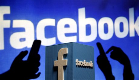 Sociální síti Facebook se v posledních týdnech kupí problémy se zabezpeením osobních údaj.