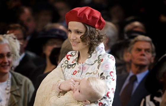 Inés Zorreguietová na křtu své neteře, princezny Ariane v roce 2007