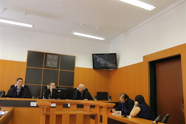 Projednávání kauzy u litomického okresního soudu.
