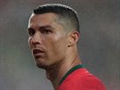 Portugalský kapitán Cristiano Ronaldo v pípravném duelu s Alírskem.