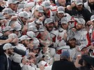 Pohár pro vítěze NHL poprvé v historii ukořistil klub Washington Capitals. Po...