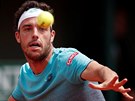 Marco Cecchinato z Itálie se v semifinále Roland Garros pipravuje na...