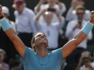 Rafael Nadal slaví postup do jedenáctého finále Roland Garros.