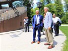 Ministr kultury za ANO Ilja Šmíd (vpravo) s krajským radním Antonínem Krákem...