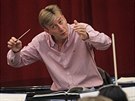 Rakousk dirigent Christian Arming se na chvli vrtil k Jankov filharmonii....