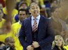 Tyronn Lue, trenér Clevelandu, v prvním finále NBA