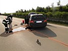 Na dlnici D11 u obce Klamo na Hradecku se eln stetla dv osobn auta.