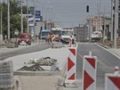 Dlouh ulice v Plzni se po rekonstrukci oteve pro vekerou dopravu. Ubylo zde...