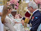 Princezna Madeleine, její dcera Adrienne a védský král Carl XVI. Gustaf na...