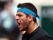 Argentinsk tenista Juan-Martin Del Potro bhem tvrtfinlovho utkn na...