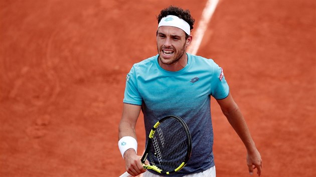 Marco Cecchinato ve tvrtfinle Roland Garros.