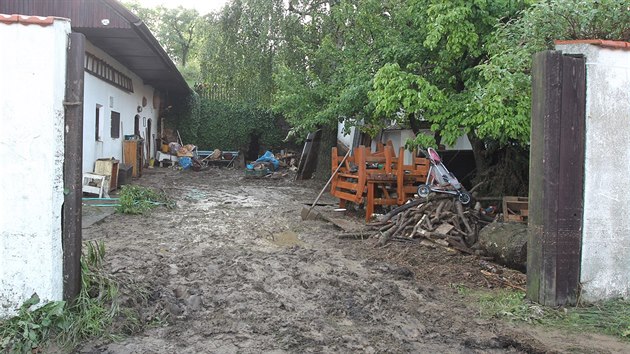 V Jest�eb� na Jihlavsku m�stn� obyvatele p�ekvapila velk� voda.