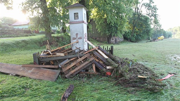 V Jest�eb� na Jihlavsku m�stn� obyvatele p�ekvapila velk� voda.