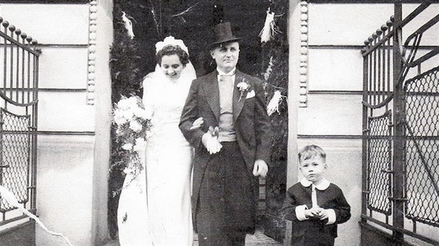 Snímek z olomoucké svatby dalšího člena rodu Vladimíra Sigmunda z června roku 1938