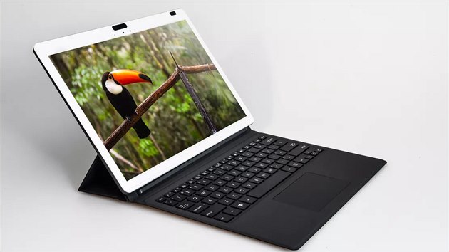 Qualcomm Snapdragon 850 zam do notebook s Windows 10 S