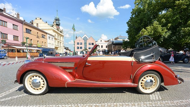 Nvtvnci Sodomkova Vysokho Mta mohli obdivovat skuten automobilov skvosty.