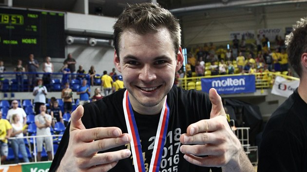 Jaromr Bohak se s Nymburkem dokal prvnho titulu.