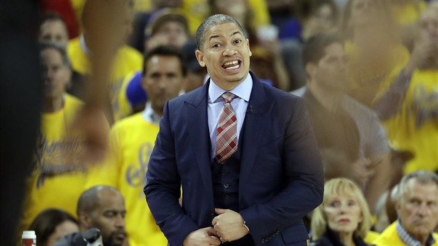 Tyronn Lue, trenr Clevelandu, v prvnm finle NBA