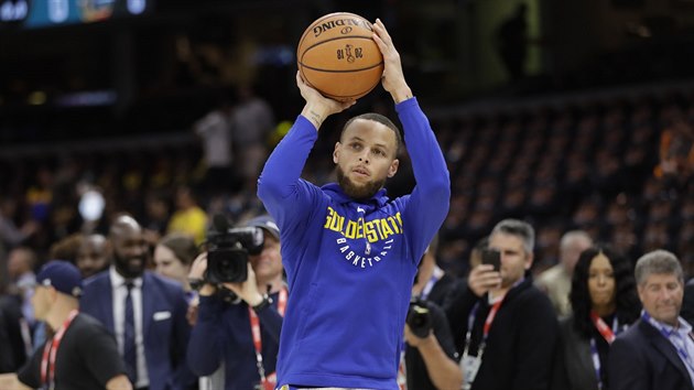 Stephen Curry z Golden State se chyst na tet finle NBA.