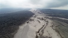 Letecký pohled na okolí sopky Volcáno de Fuego (5. ervna 2018)