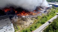 Poár skládky u polského msta Zgierz (26. kvtna 2018)