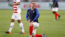 Francouzský fotbalista Antoine Griezmann lituje nepromnné ance v pípravném...