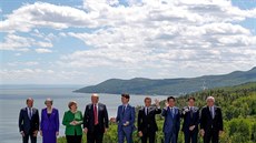 Úastníci summitu G7 na spoleném snímku (8. ervna 2018)