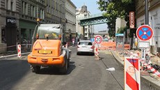ást Husitské ulice v Praze u je v provozu