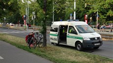 Na cyklostezce v Podolí se srazila bruslaka s cyklistou.  (4.6.2018)