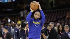Stephen Curry z Golden State se chystá na tetí finále NBA.