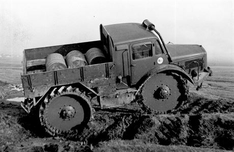 Vojensk taha koda RSO (Radschlepper Ost) vyrbn v letech 1942 a 1944