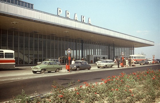 Terminál 1 pražského letiště Ruzyně v roce 1968.