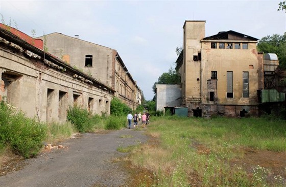 Frýdlantští zastupitelé si prohlédli rozsáhlý opuštěný areál Slezanu.