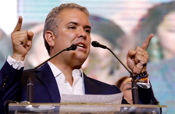 Vítz druhého kola kolumbijských prezidentských voleb Iván Duque (17. ervna...