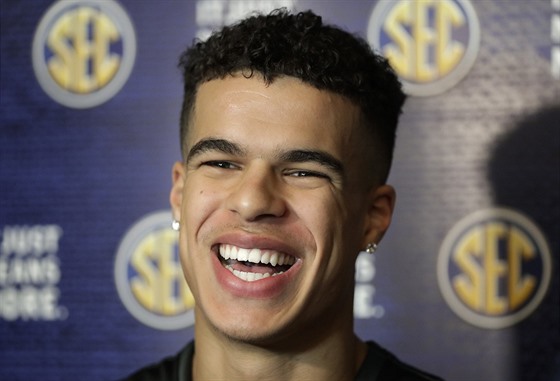 Michael Porter Jr. hovoí s novinái po tréninku univerzity Missouri.