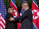 Donald Trump a Kim ong-un bhem historického setkání v Singapuru (12. ervna...