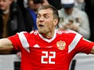 Ruský útoník Arom Dzjuba, který vstelil tetí gól domácího týmu na...