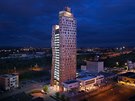 P�ed p�ti lety byla otev�ena nejvy��� budova v �esku: AZ TOWER
