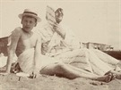 Ferdinanda Berchtoldová: Louis a Leopold Berchtoldovi na plái Terijoki, 1907,...