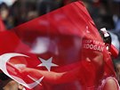 Turci budou o složení nového parlamentu a o nové hlavě státu hlasovat 24....
