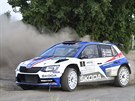 Jan Kopecký a Pavel Dresler s vozem koda Fabia R5 bhem první etapy na Rallye...